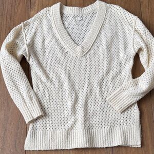 Aerie Cream V-Neck Sweater
